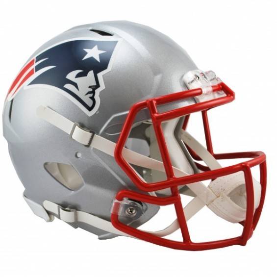 New England Patriots Full-Size Riddell Revolution Speed-Authentic Replica-Helm